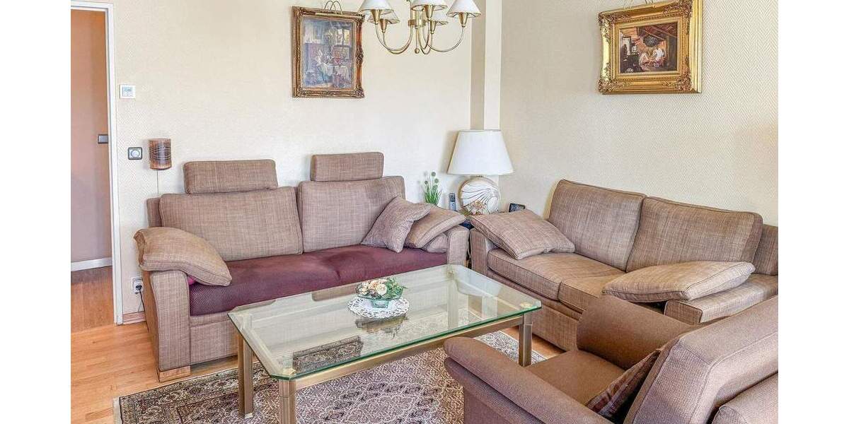 3-Zimmer-Wohnung mit Balkon und Aufzug am Eichborndamm 3 zimmer