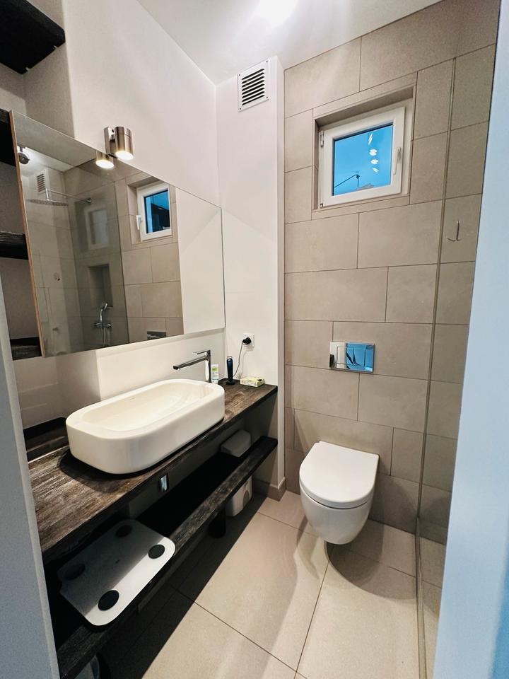 KANALBLICK 37m2 letzte Etage mit Balkon zimmer