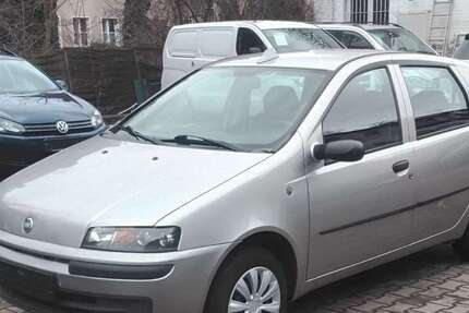 Fiat Punto 109.900 km 2.250 &euro; Berlin 13409