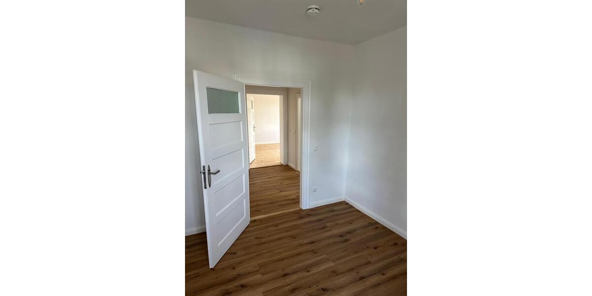 Etagenwohnung Berlin Treptow-Köpenick - 5 Zimmer, 120 m&sup2;, 1.850&euro; | Angebot:26447632