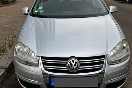 VW Jetta 83.500 km 3.500 &euro; Berlin 10787