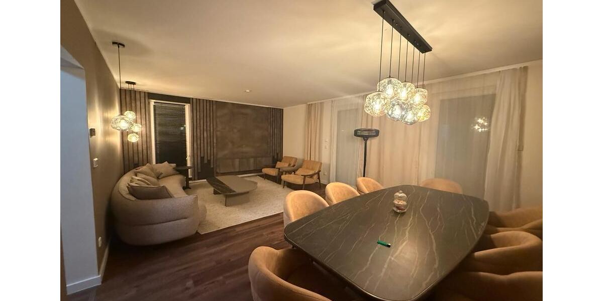 Doppelhaushälfte Schönefeld - 5 Zimmer, 180 m&sup2;, 3.400&euro; | Angebot:24984602