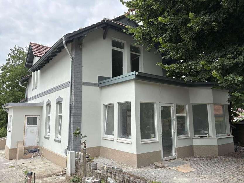 Haus zum Mieten in Berlin 4.000 € 300 m²
