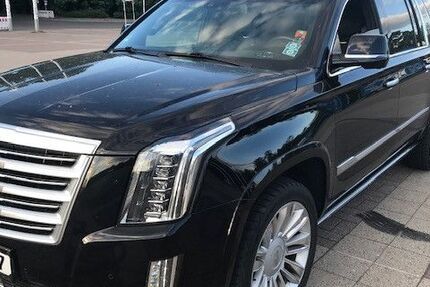 Cadillac Escalade 125.000 km 43.000 € Berlin 14055
