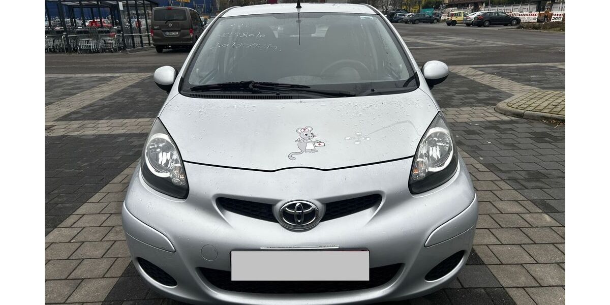 Toyota Aygo (X) 110.764 km 1.399 &euro; Berlin 13587