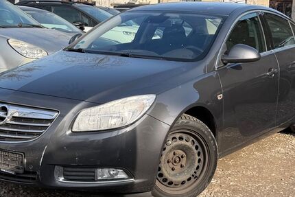 Opel Insignia 276.000 km 2.950 &euro; Berlin 10245