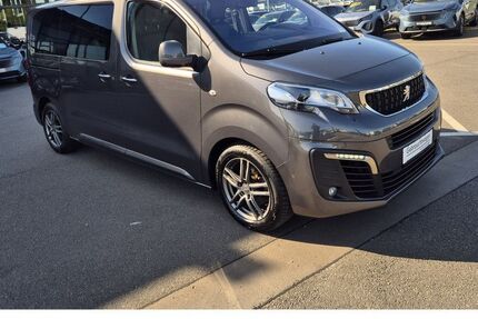 Peugeot Traveller 75.906 km 33.999 &euro; Wildau 15745