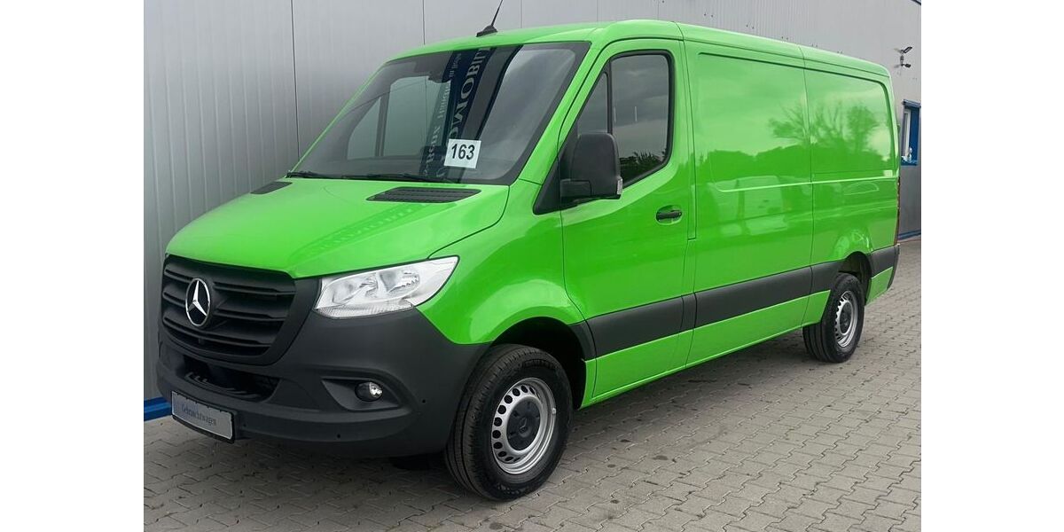 Mercedes-Benz Sprinter 164.124 km 20.999 &euro; Berlin 13055