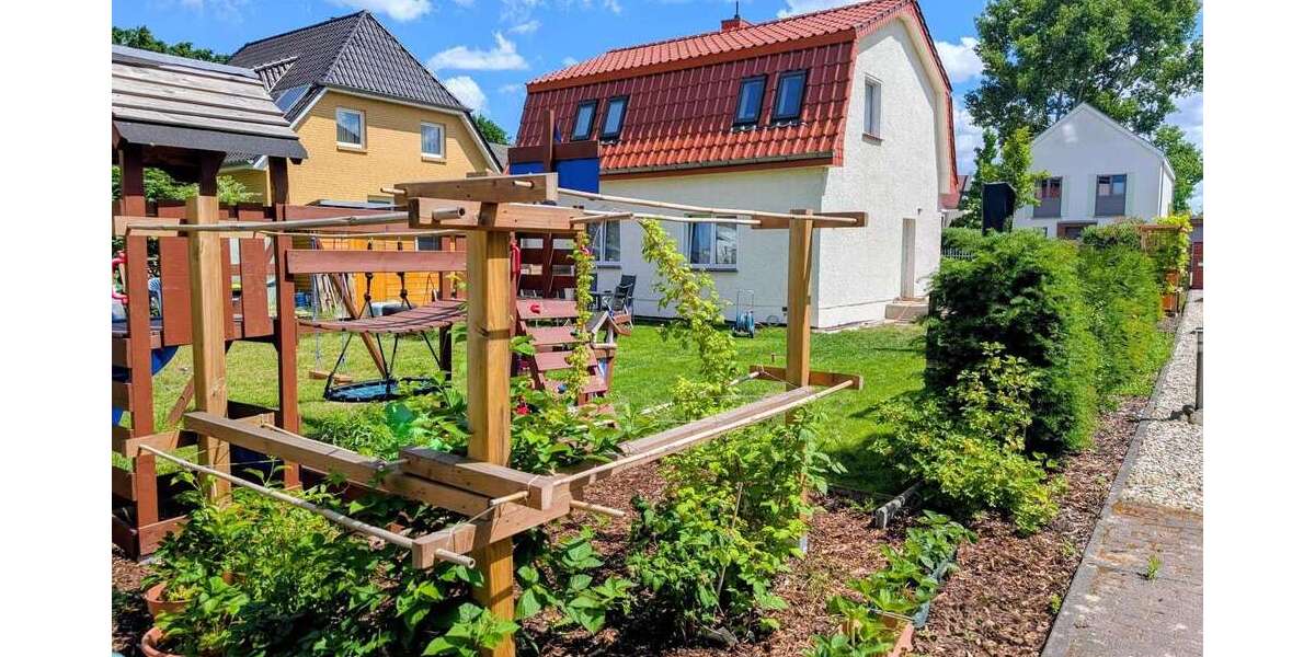 Einfamilienhaus Berlin Lichtenberg - 3 Zimmer, 97 m&sup2;, 2.400&euro; | Angebot:26821467
