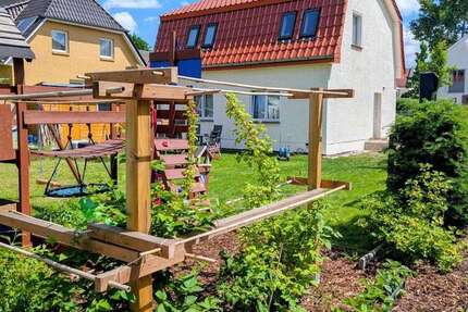 Haus Berlin Lichtenberg - 3 Zimmer, 97 m&sup2;, 2.400&euro; | Angebot:26821467