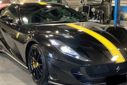 Ferrari 812 9.850 km 388.888 € Berlin / Pankow 13127