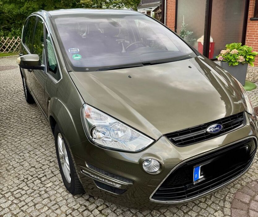 S-Max