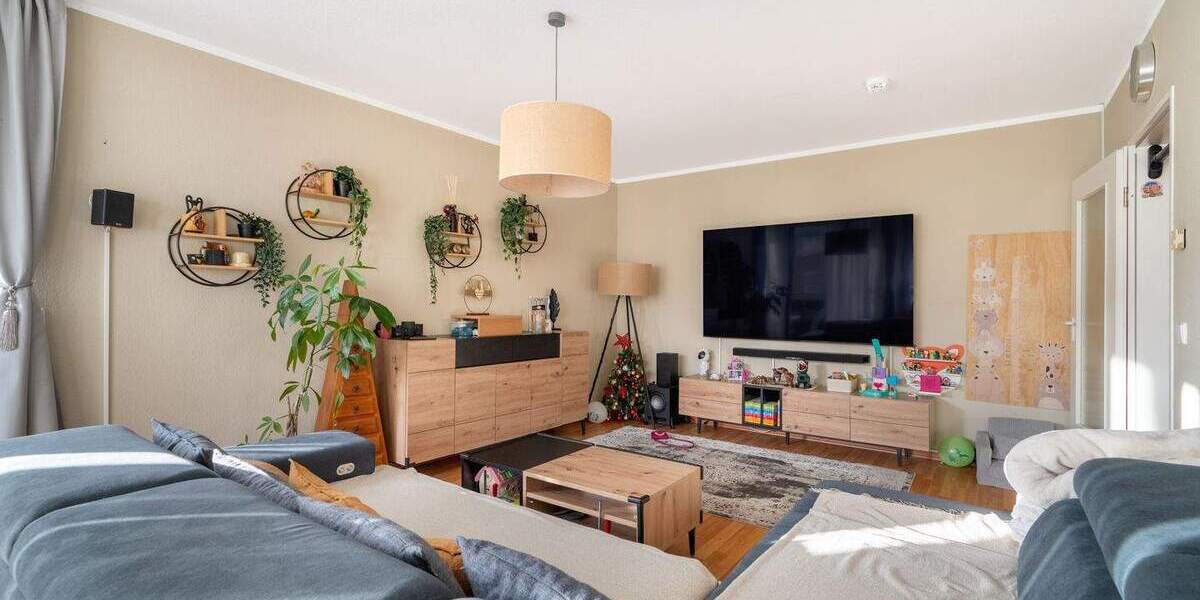 Etagenwohnung Hennigsdorf - 2 Zimmer, 72 m&sup2;, 235.000&euro; | Angebot:25820494