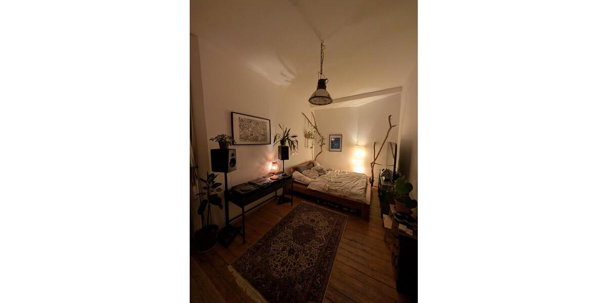 Etagenwohnung Berlin Pankow - 5 Zimmer, 150 m&sup2;, 700&euro; | Angebot:26213319