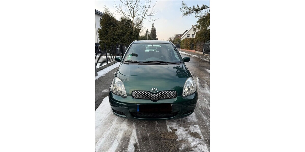Toyota Yaris 120.000 km 3.200 &euro; Berlin 10178