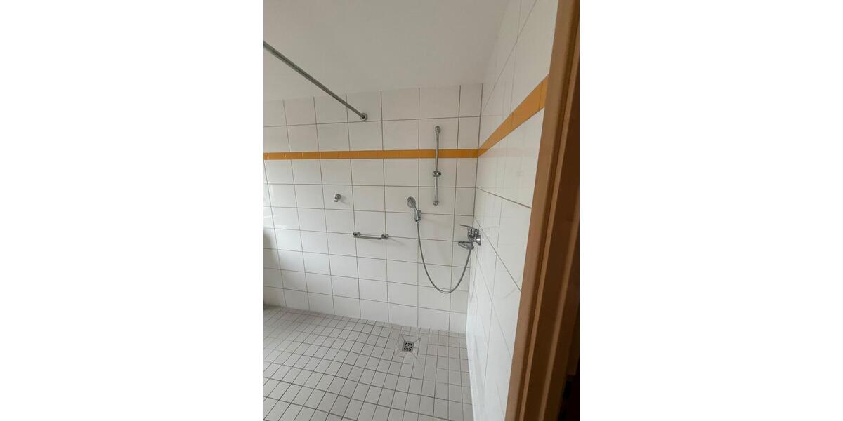 Etagenwohnung Berlin Lichtenberg - 3 Zimmer, 75 m&sup2;, 850&euro; | Angebot:27686949