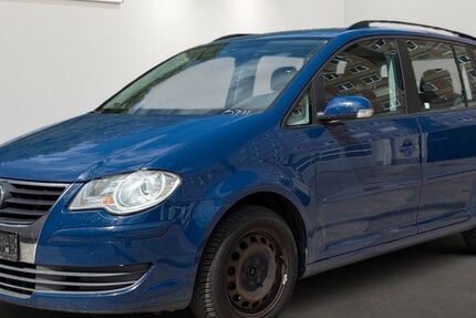 VW Touran 172.746 km 1.799 &euro; Berlin 12681