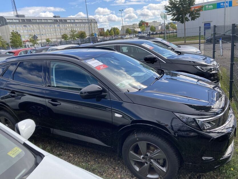 Opel Grandland (X) 8.230 km 26.470 € Teltow 14513