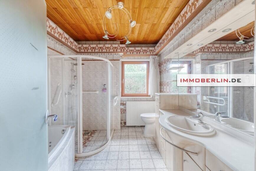 Einfamilienhaus Berlin Spandau - 6 Zimmer, 240 m&sup2;, 749.000&euro; | Angebot:26750929