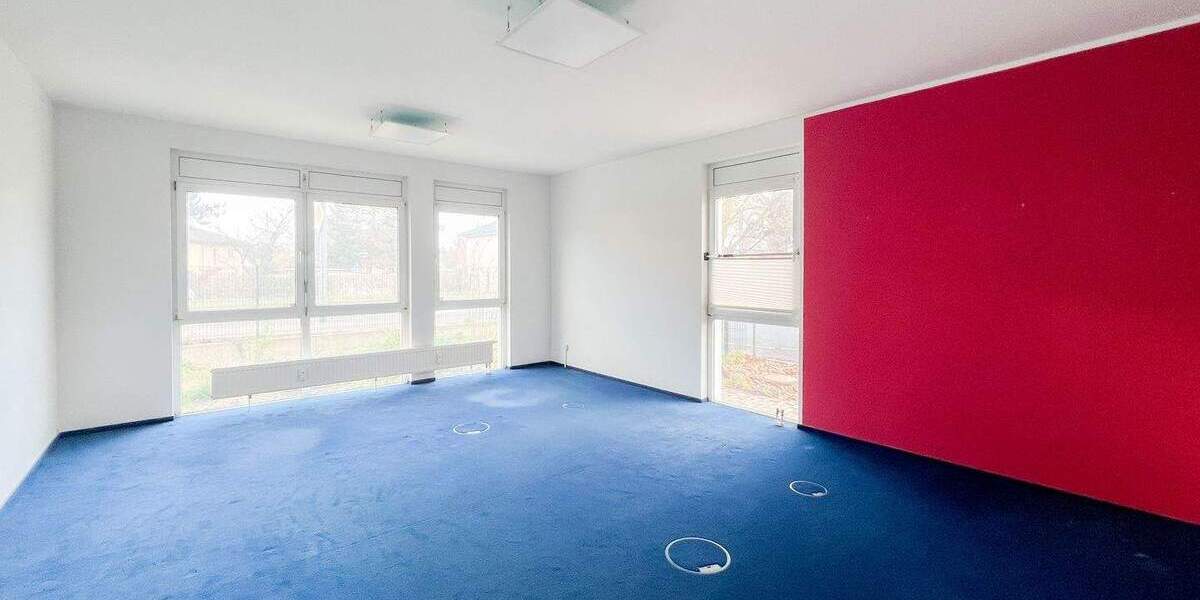 Gewerbeobjekt Stahnsdorf - 5 Zimmer, 253 m&sup2;, 2.406&euro; | Angebot:23956450
