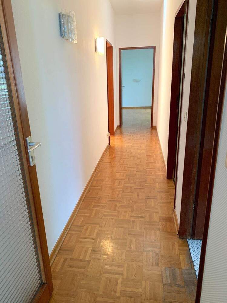 Architektonisches Highlight: Wohnen u. Arbeiten unter einem Dach in getrennten Einheiten, hell u. mit außergewöhnlichem Grundriss!