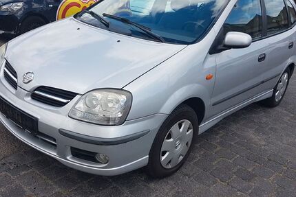 Nissan Almera 108.000 km 1.750 &euro; Berlin 10717