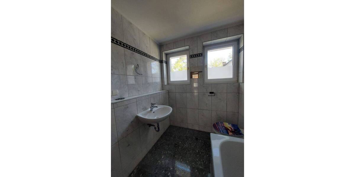 Etagenwohnung Falkensee - 2 Zimmer, 70 m&sup2;, 1.150&euro; | Angebot:26657100