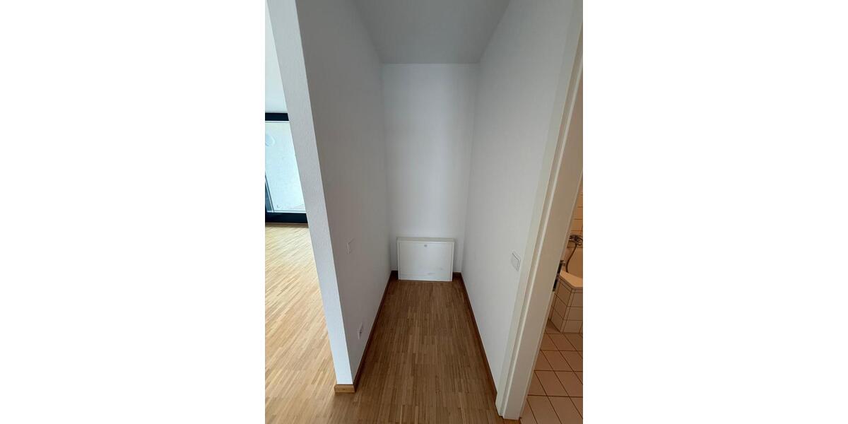 Etagenwohnung Berlin Mitte - 2 Zimmer, 67 m&sup2;, 1.268&euro; | Angebot:26690099