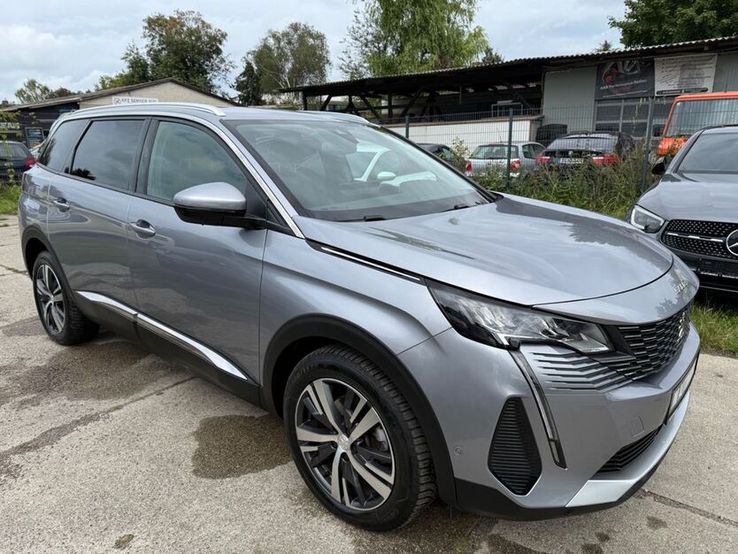Peugeot 5008 95.341 km 21.590 € Berlin 12349
