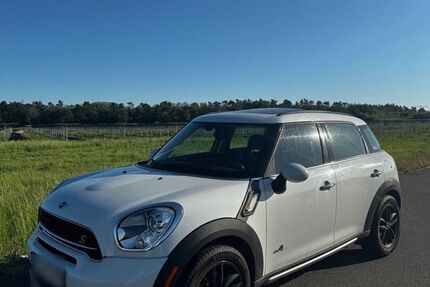 Mini Countryman S (Cooper) 120.000 km 9.999 &euro; Berlin 12105