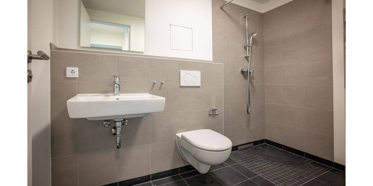 Etagenwohnung Berlin Mitte - 2 Zimmer, 43 m&sup2;, 1.250&euro; | Angebot:26570242