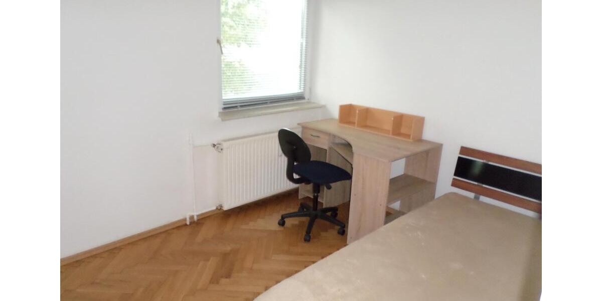 Etagenwohnung Berlin Steglitz-Zehlendorf - 3 Zimmer, 65 m&sup2;, 1.196&euro; | Angebot:27706673