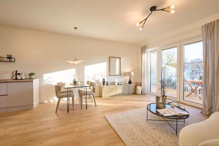 Cosmo Berlin - großzügige 3 Zimmer mit Südbalkon und EBK um Weitlingkiez 3 zimmer