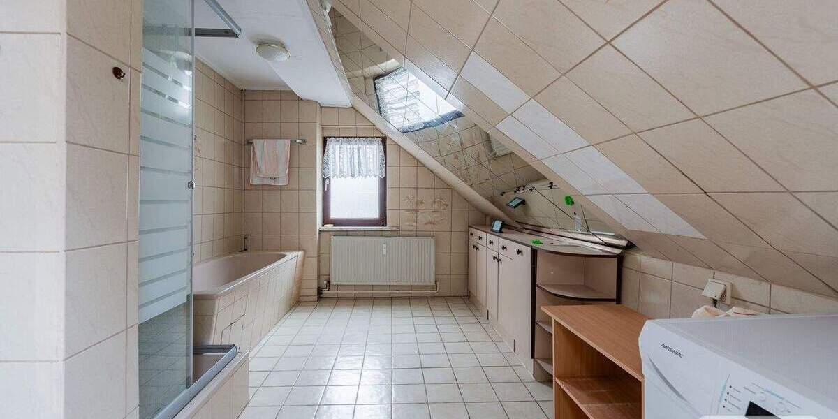 Einfamilienhaus Berlin Wannsee - 8 Zimmer, 134 m&sup2;, 699.000&euro; | Angebot:25701453