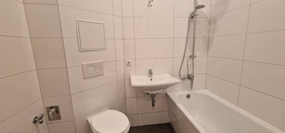 Dachgeschoßwohnung Berlin Charlottenburg-Wilmersdorf - 1 Zimmer, 49 m&sup2;, 750&euro; | Angebot:24754274