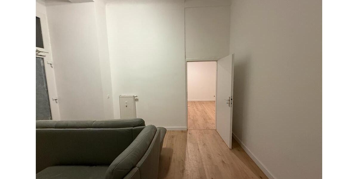 Erdgeschoßwohnung Berlin Neukölln - 1 Zimmer, 55 m&sup2;, 1.390&euro; | Angebot:25791559