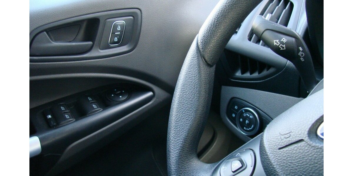 Ford Transit Connect 1.5L-TDCi Lang L2 Kamera AHK Erhöh 90.908 km 19.980 &euro; Falkensee 14612