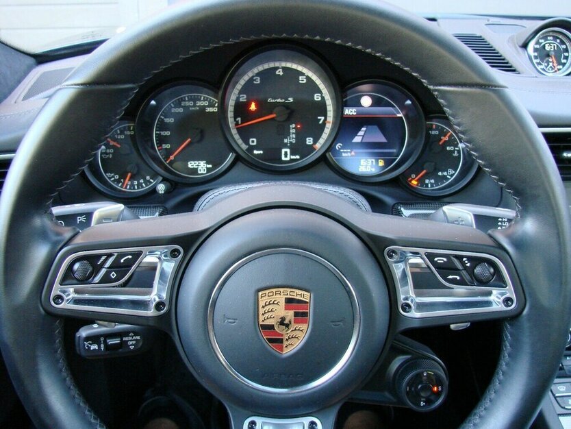 911 Turbo S Coupé Aero-Kit Burmester ACC Lift