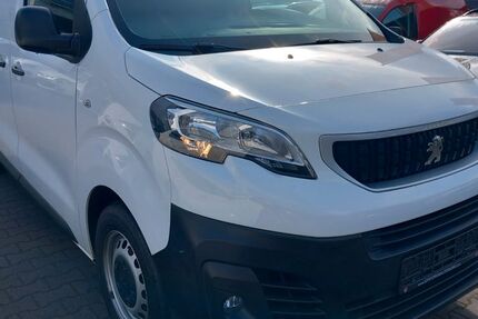 Peugeot Expert 30.384 km 16.900 € Berlin 12057