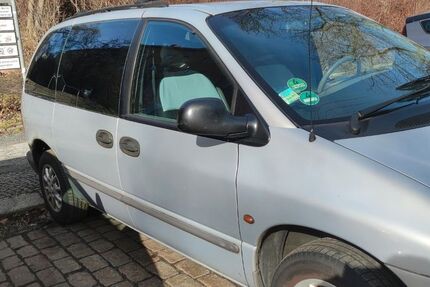 Chrysler Voyager 252.000 km 1.900 &euro; Berlin 10404