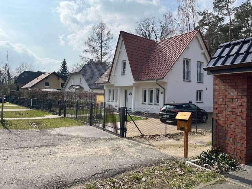 100 m² großes Reihenhaus in Falkensee, nahe Potsdam + Berlin, ruhige Siedlungslage, Einfamilienhaus 4 zimmer