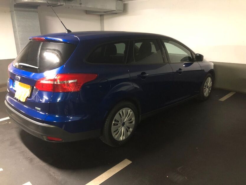 Ford Focus 45.900 km 8.700 € Berlin 10407