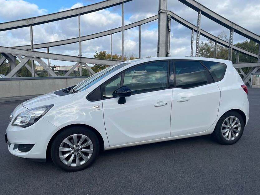 Opel Meriva 59.500 km 9.900 € Berlin 13355