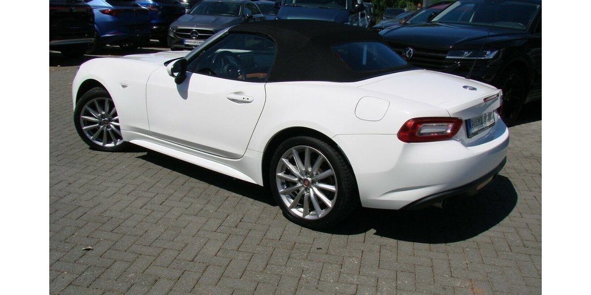 Fiat 124 Spider 1.4 Turbo Lusso Bose LED Tempomat Kamer 53.214 km 19.980 &euro; Falkensee 14612