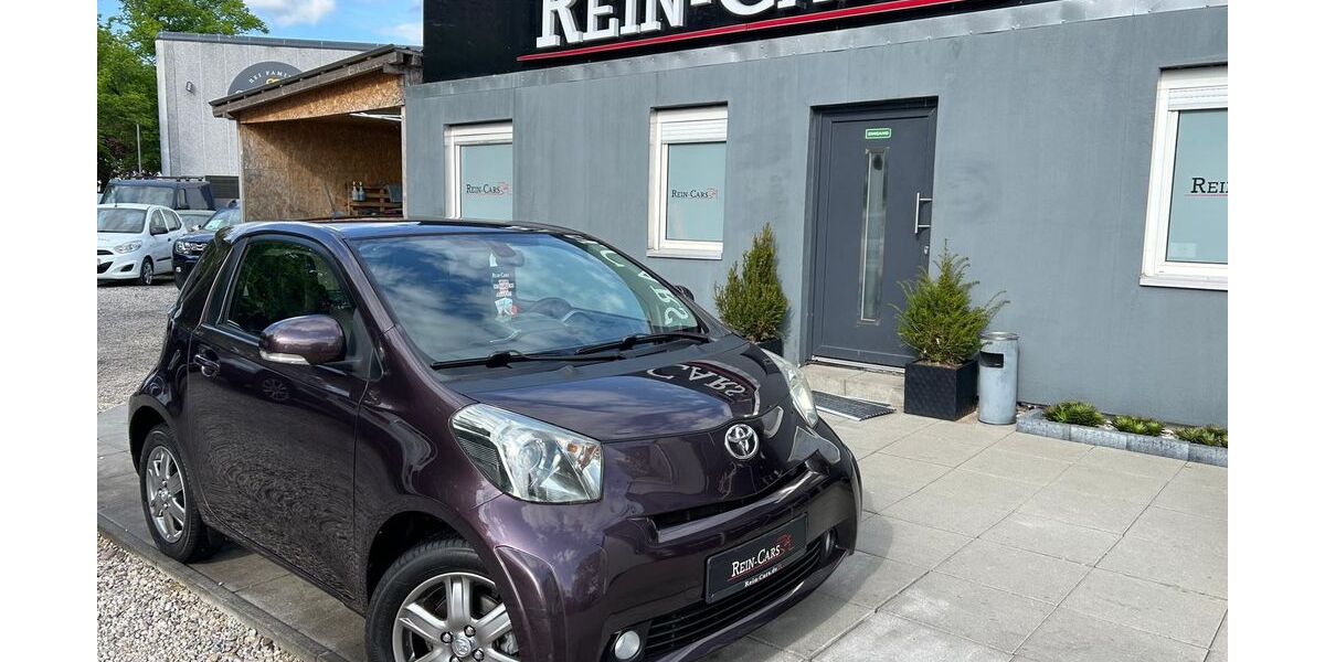 Toyota IQ 107.000 km 4.990 &euro; Berlin 13088