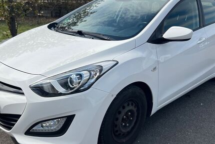 Hyundai i30 196.000 km 3.699 &euro; Berlin 12057