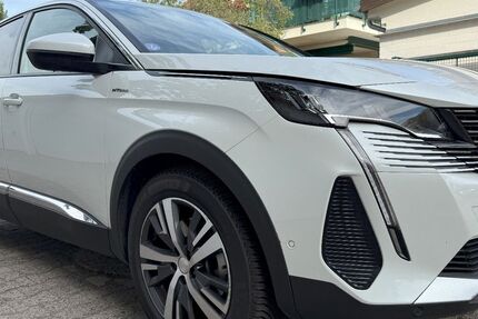 Peugeot 3008 137.000 km 16.300 € Berlin 13403