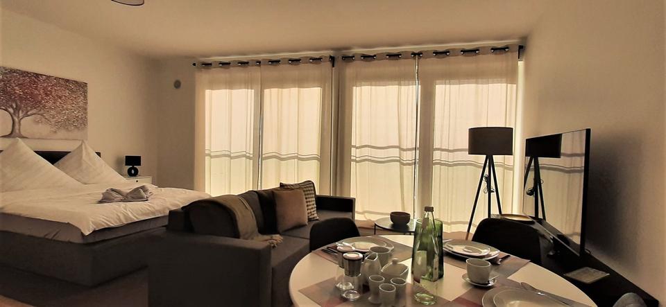 Dachgeschoßwohnung Berlin Friedrichshain-Kreuzberg - 1 Zimmer, 32 m&sup2;, 950&euro; | Angebot:25900884