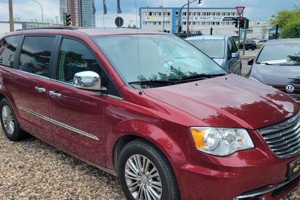 Chrysler Grand Voyager 126.374 km 18.000 &euro; Potsdam 14480