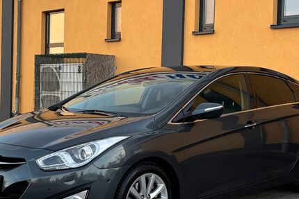 Hyundai i40 184.000 km 8.480 &euro; Berlin 13587